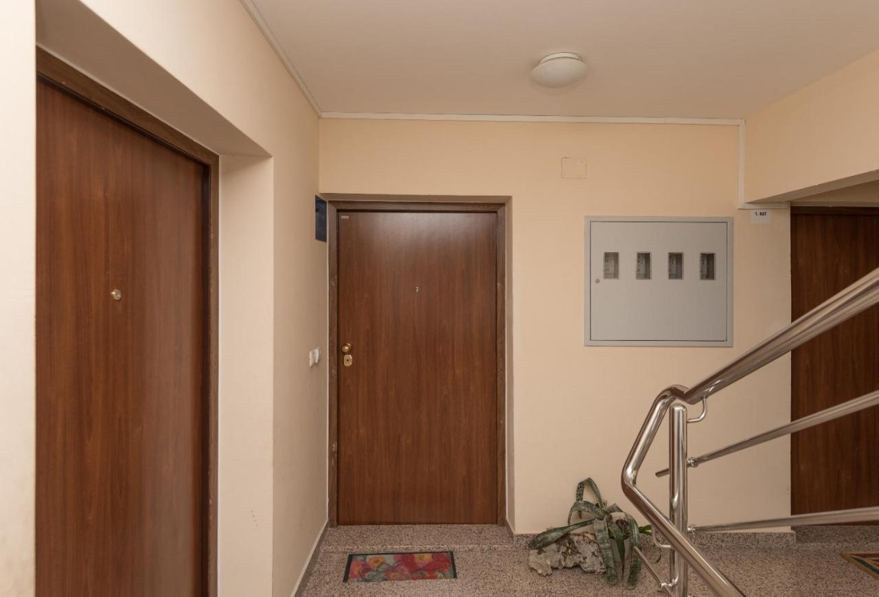 EAST SIDE deluxe suite Makarska Exterior foto