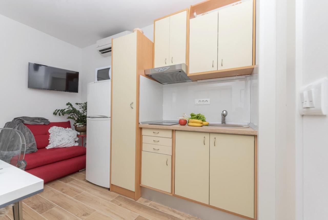 EAST SIDE deluxe suite Makarska Exterior foto