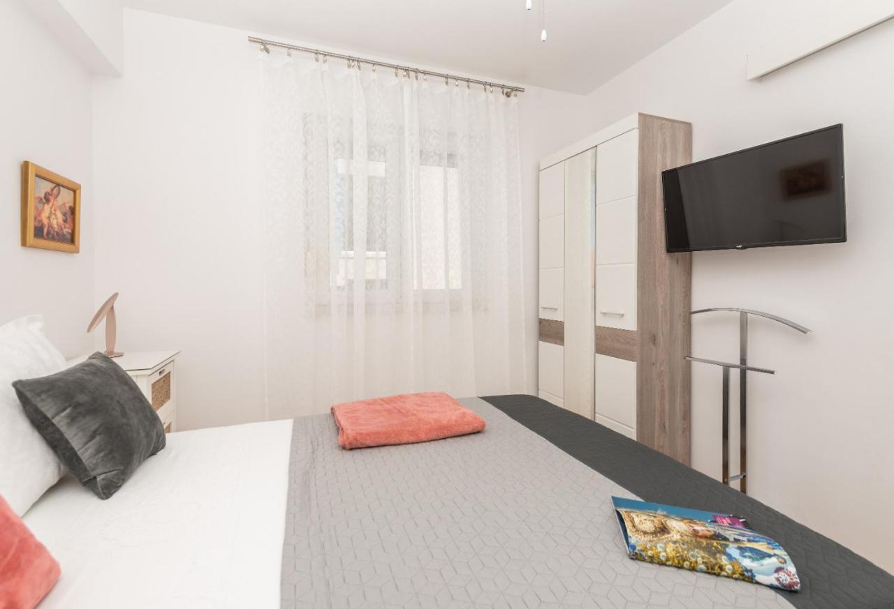 EAST SIDE deluxe suite Makarska Exterior foto